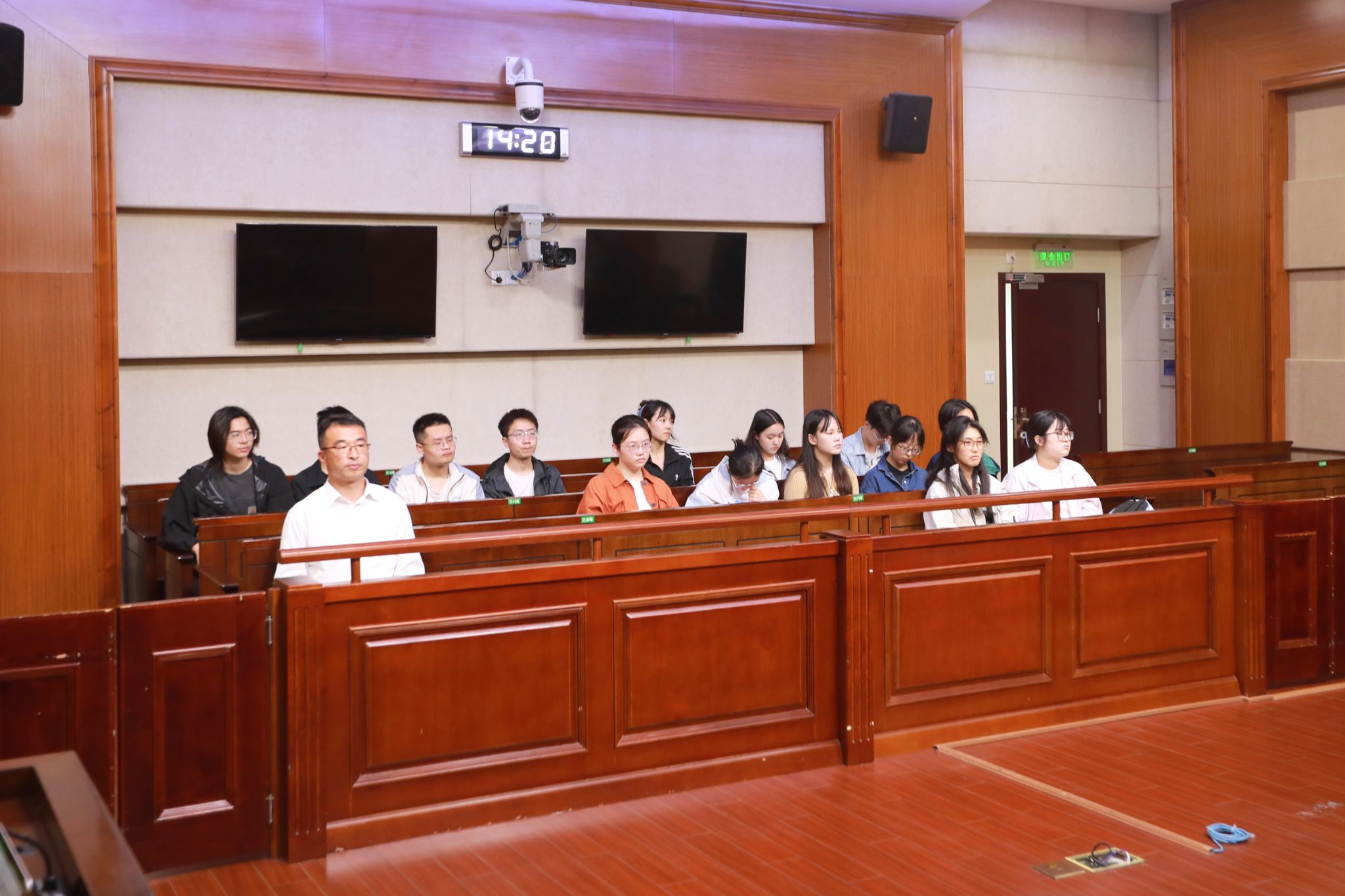 5dbbdf0c692794720f0d8d6299dd9b6